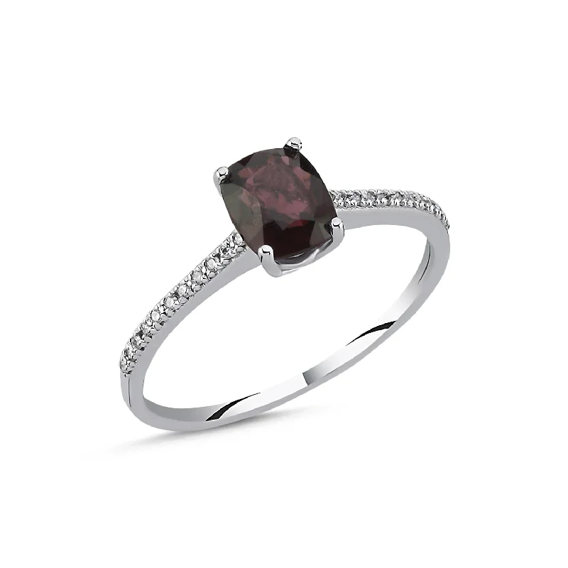 women's engagement rings with princess-cut sapphire -Garnet Gold Ring with Diamonds