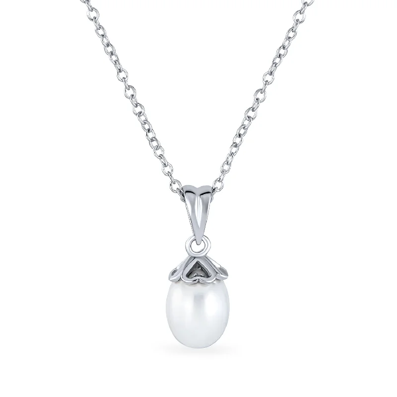 women's necklaces with heart-shaped design -Feminine Romantic Hearts 9MM Pearl Pendant Necklace in Sterling Silver