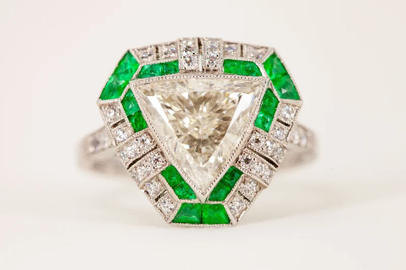 women's engagement rings with diamond baguettes -Art Deco Emerald and Diamond Platinum Vintage Ring