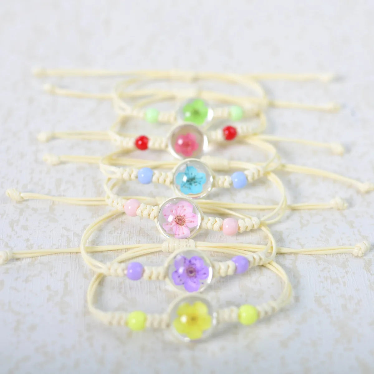 women's bracelets with crystal details -Vintage Style Pastoral Flower Ccb Beads Dried Flower Glass Knitting Women'S Bracelets