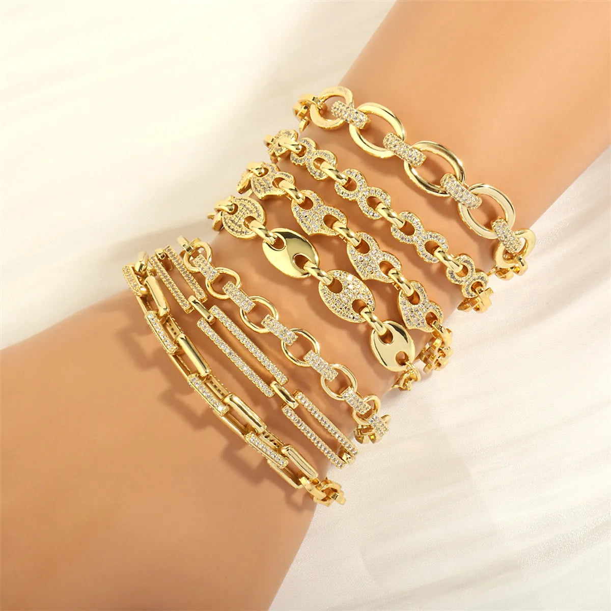 women's bracelets with gold-plated finish -Casual Elegant Geometric Copper Zircon Bracelets Necklace 1 Piece