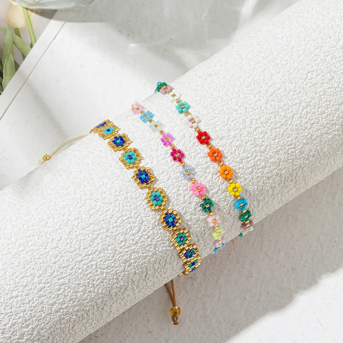 women's bracelets with beaded accents -Simple Style Flower Glass Patchwork Women'S Bracelets