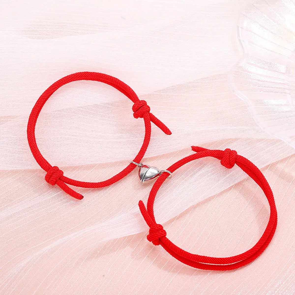 Love Magnet Simple a Pair in Red