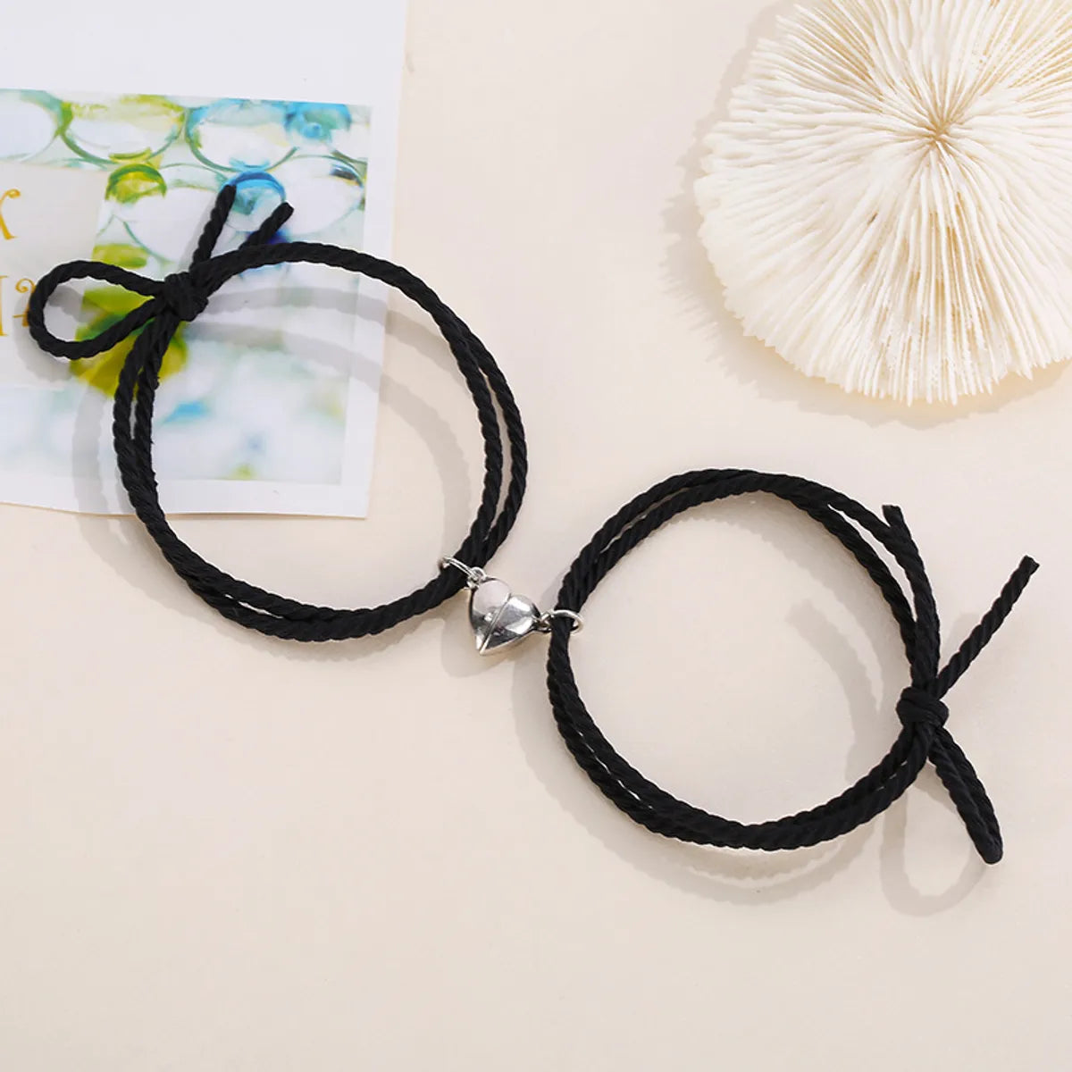 Rubber Band Love Magnet a Pair of Black